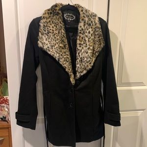 Faux fur leopard coat size large